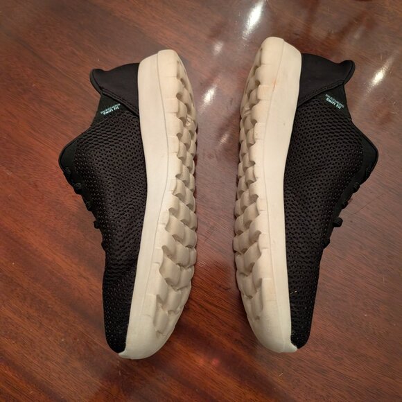 Women Size 8.5 black Sketchers Swift-Fit Go Walk Sneaker - Picture 3 of 4